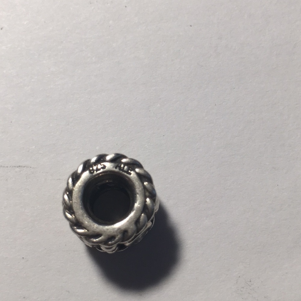 Authentic Pandora charm - Picture 3 of 3